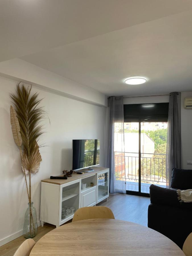 Acogedor Apartamento Vallparadis Con Parking Terrassa Eksteriør billede